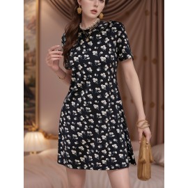 女性の夏のロマンチックな花柄プリントドレス