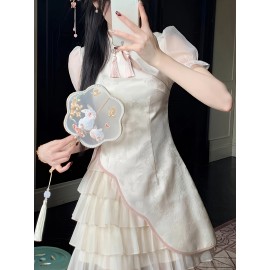 エレガントな新しい中国風チェンサムドレス、リボン付き - シュガーケーキスカートデザイン、半袖、マンダリンカラー、夏の女性ファッション、白色に黒い花柄