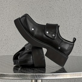 メンズプレミアム厚底ソールローファー - ブラックファクスカバーカジュアルシューズ、調節可能なストラップ、厚底、ポケット、快適なゴムソール、カジュアルアットワイア、多用途ローファー | スタイリッシュなカジュアルシューズ | 耐久性のあるゴムソール