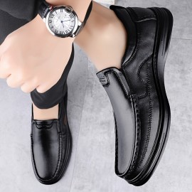 メンズ快適スリッポンローファー - 本物、ブラウンにブラックステッチ、春と秋のカジュアルダッドシューズ、カジュアルフットウェア | スタイリッシュなダッドシューズ | 耐久性のあるソル