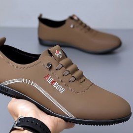 男性用のソフトソールの靴、ビジネスカジュアルなソフトな靴、滑りやすく、軽量で、特に通気性があり、男性が運転中にビジネスミーティングに参加するのに適しています。