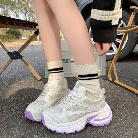 女性用チャンキープラットフォームダッドスニーカー - ホワイト＆パープルのロートップレースアップシューズ、通気性ファブリックアッパー、クッション付きゴムソール＆グリッターアクセントでオールシーズンのカジュアルウェアに