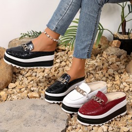 厚いクッションソールとゴールドチェーンアクセントのレディースプラットフォームサンダル - スリップオンスクエアトゥ合成カバーカジュアルシューズ、屋外快適性用オールシーズン履き