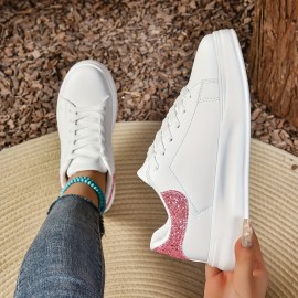 女性用のプラットフォームスケートシューズ、おしゃれなソフトソールのロートップスポーツシューズ、オールマッチのアウトドアスニーカー
